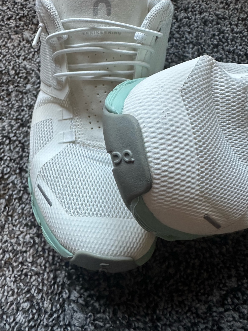 On Running Cloud 5 White Sneakers with Mint Soles Undyed White Creek Size 9 - Picture 6 of 11